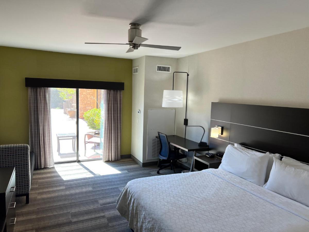 Holiday Inn Express Hotel & Suites El Dorado Hills By Ihg Bagian luar foto